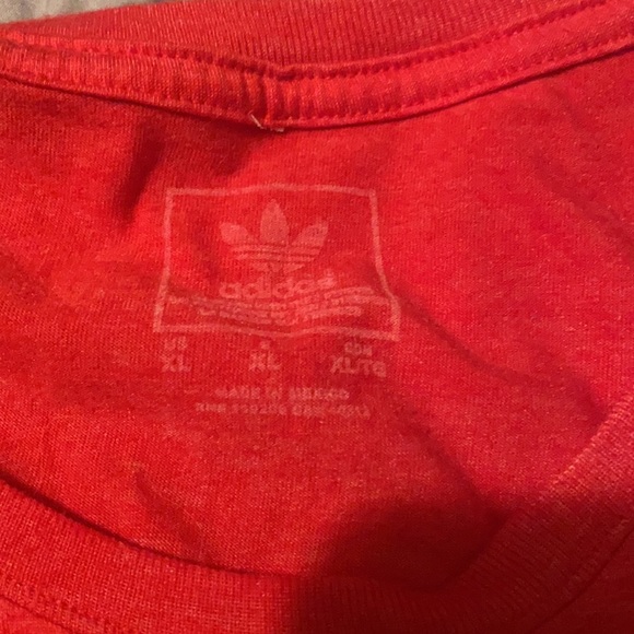 Hawks tshirt - Picture 2 of 2